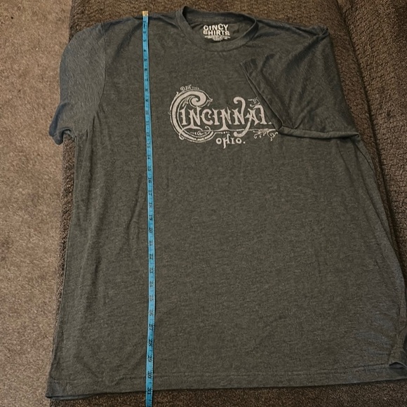 Gray Cincinnati, Ohio T-shirt size XL - Picture 6 of 6